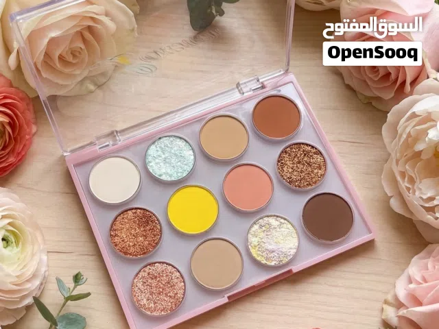 ضلال عيون مطفية ولامعة