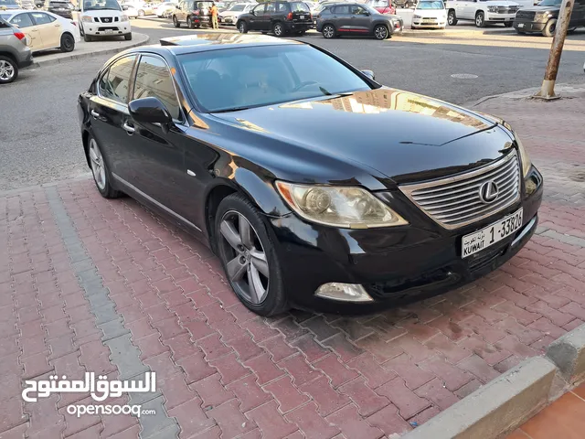 Used Lexus LS in Hawally