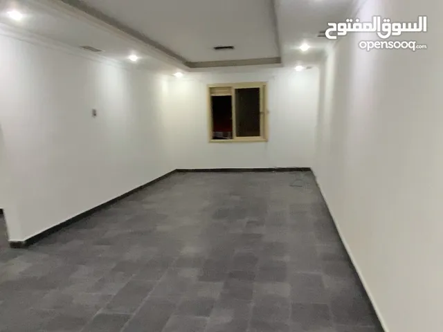 400 m2 4 Bedrooms Apartments for Rent in Hawally Salwa