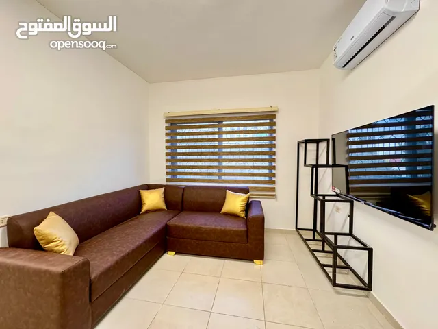 65 m2 2 Bedrooms Apartments for Rent in Amman Daheit Al Rasheed