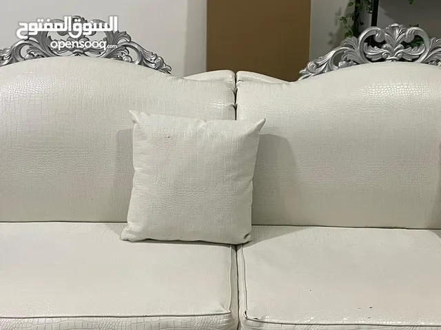 كراسي جلد مستعمله