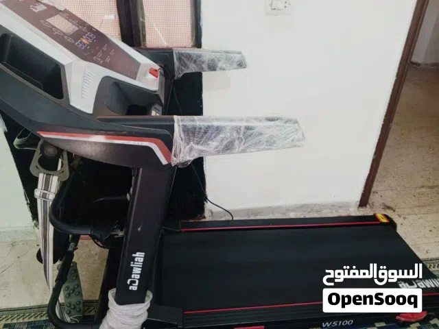 جهاز ركض حاله جدا ممتازه بيع بداعي السفر ومعه جهاز تكسير دهون وزيت للمحرك...السعر125دبنار...سحاب قر