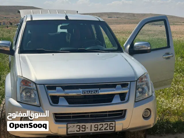 2012 ايسوزو D-ماكس LS