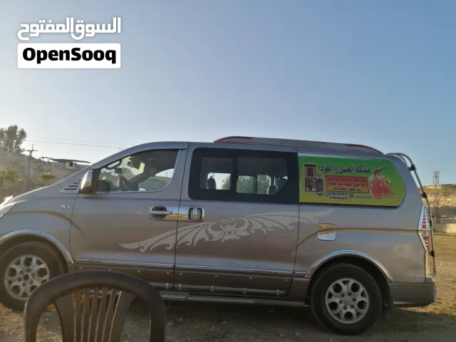 2014 هيونداي H1 Standard