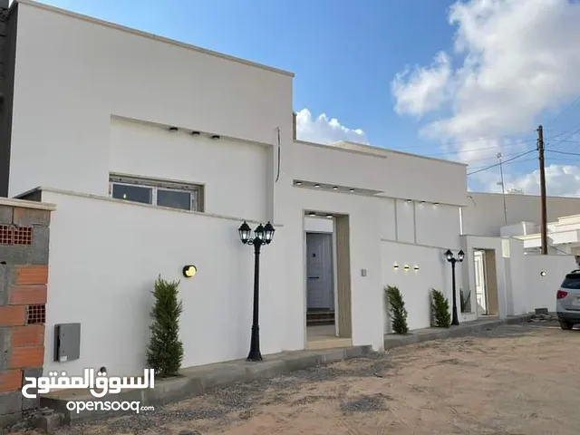 130 m2 2 Bedrooms Townhouse for Sale in Tripoli Ain Zara