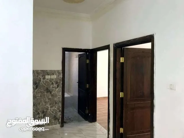 100 m2 4 Bedrooms Apartments for Rent in Zarqa Al Tatweer Al Hadari