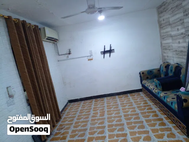بيت قديم صالح للسكن للايجار في الجنينة