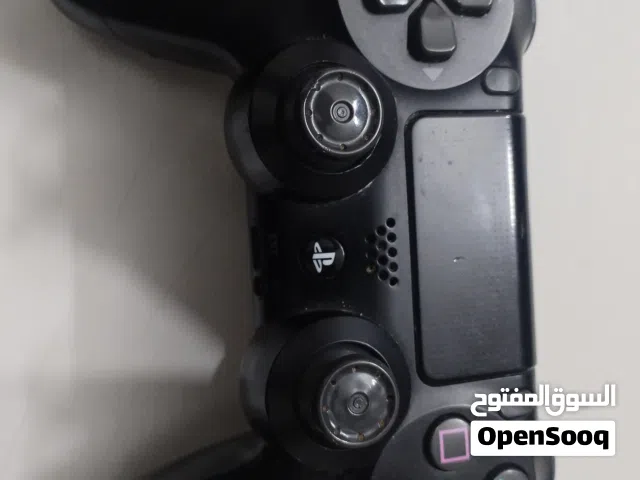جهاز كونترولر ps4 اصلي مستعمل لمده 6 ايام تقريبا بحاله ممتازه من شركه sony