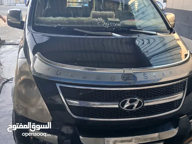 باص هيونداي جراند 2010