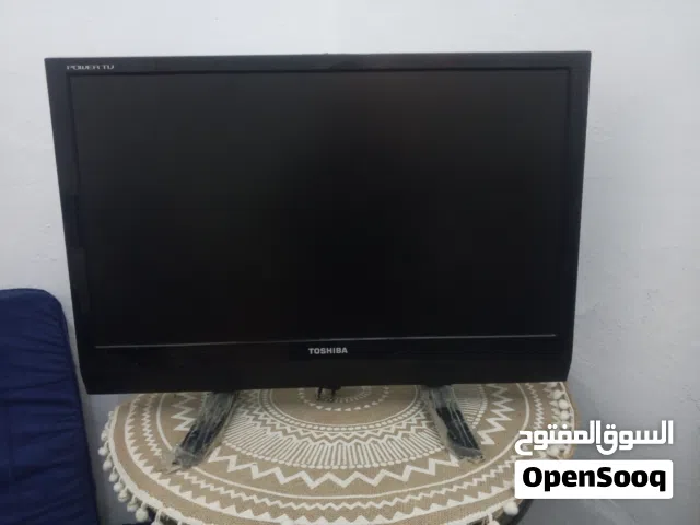 24 بوصة توشيبا اصليه فيها خط بسيط جدا