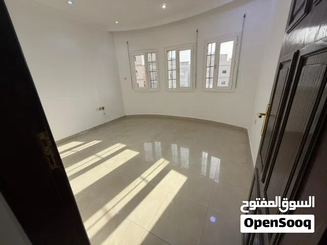 150 m2 3 Bedrooms Apartments for Rent in Farwaniya Abdullah Al-Mubarak