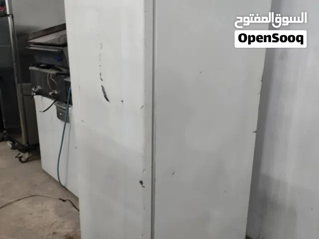 فريز ستيل ابيض اللون شركة قرام