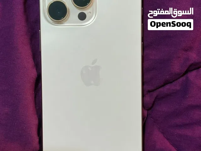 آيفون 16 برو ماكس مستعمل بحالة ممتازة، سعة 256 جيجابايت بلون لؤلؤي مع الكرتونة والشاحن والسماعات