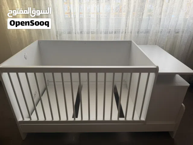 تخت اطفال للبيع