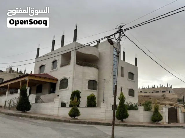  Building for Sale in Zarqa Al-Bustan