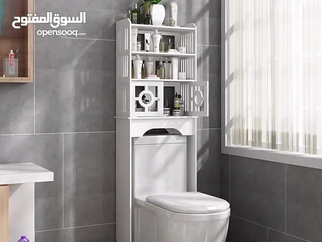 ستاند عصري أنيق بينحط فوق المرحاض أو الغسالة بسهولة، بدون حفر أو تثبيت معقّد .
