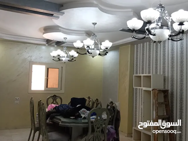 شقه للبيع 140م صافى برج جديد أسانسير حصه أرض عدادات تفاصيل مثاليه