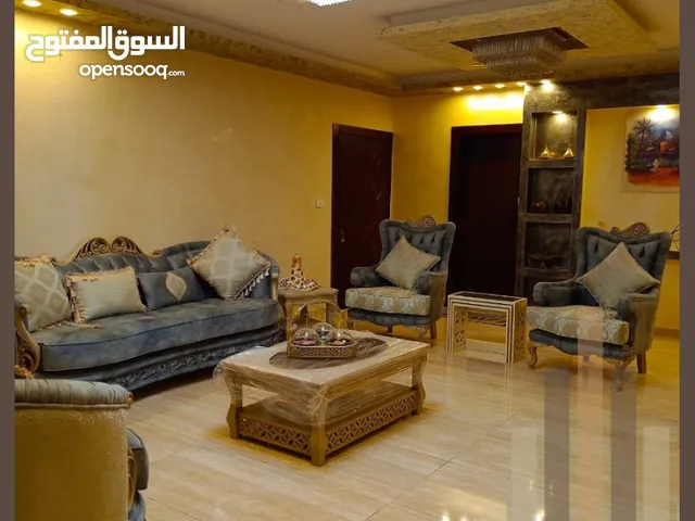 600 m2 More than 6 bedrooms Villa for Rent in Amman Jubaiha