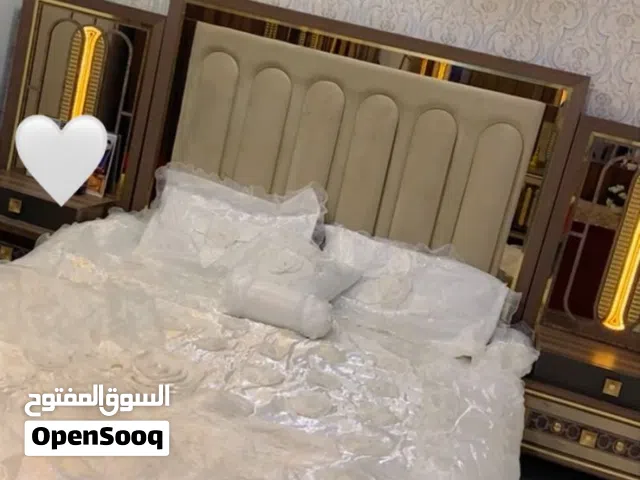 غرفه مودرن لون صاجي 9 قطع خشب بلوك ثقيل كنتور جرباية ميز جرباية عدد 2 ميز تواليت شازلون ملحق مرا