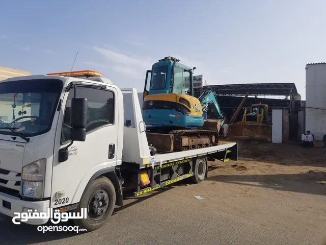 Discovery car transport Trimmed, towed and loaded cruisers They are located all over the UAE