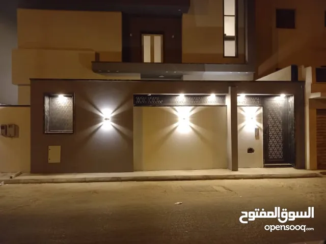 1m2 More than 6 bedrooms Villa for Rent in Tripoli Bin Ashour