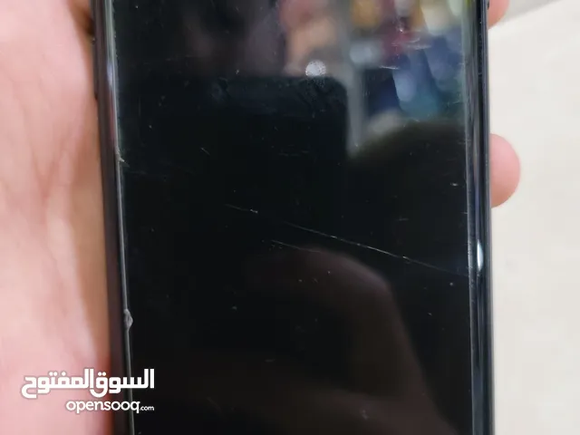 Apple iPhone SE 64 GB in Sana'a