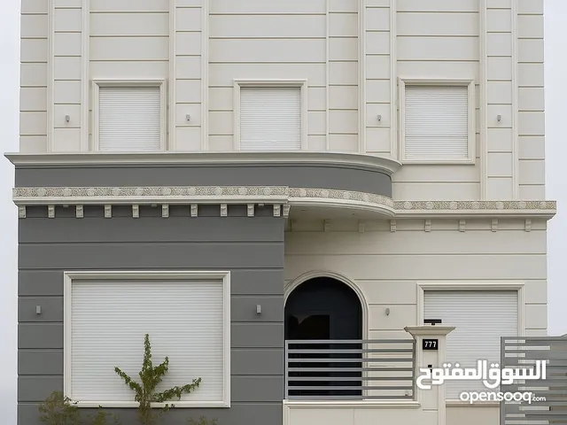 للبيع فيلا في غرب عبدالله المبارك