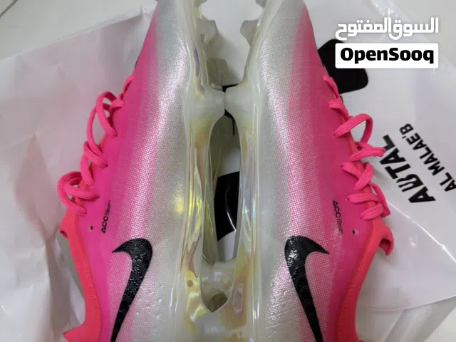 حذاء (جوتي) نايك للبيع مستعمل مره واحده فقط
