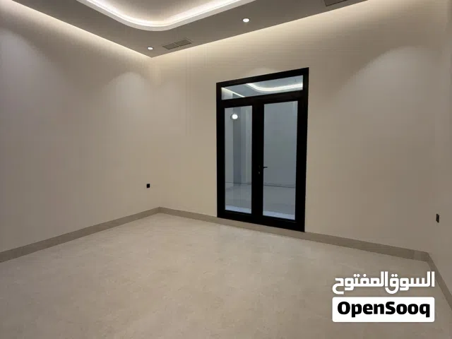 400 m2 More than 6 bedrooms Villa for Rent in Al Jahra Matla'