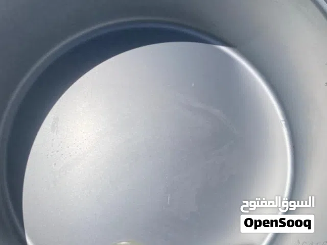للبيع قدر طبخ كهربائي كبير (8 لتر تقريباً)