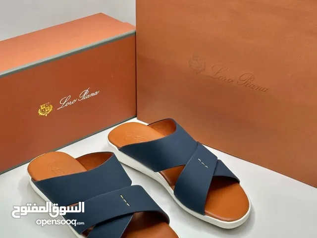 لوروبيانا 44