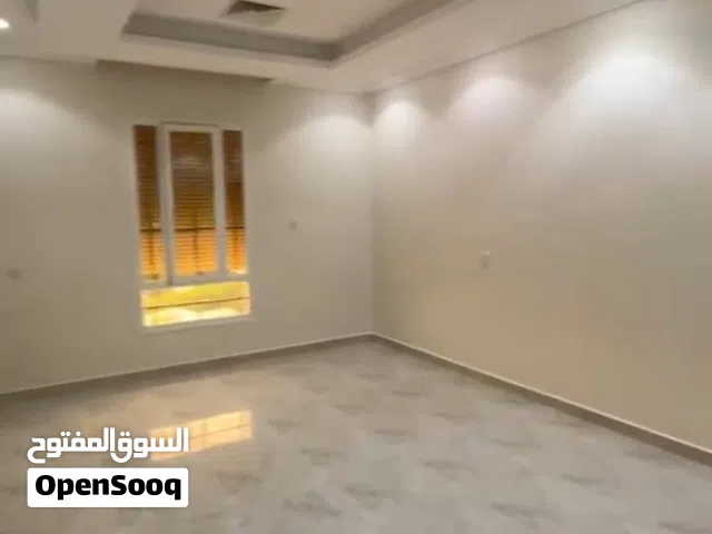 شقه مميزه وكبيره للإيجار بجابر الاحمد
