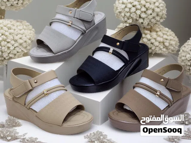 2026 احذية الموسم بناتي - نسائي جمله تجزئه والبيع نفس السعر