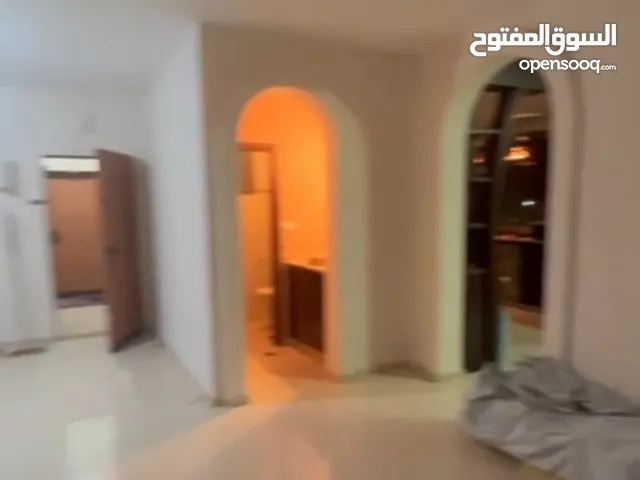 180 m2 3 Bedrooms Apartments for Sale in Ramallah and Al-Bireh Al Tira