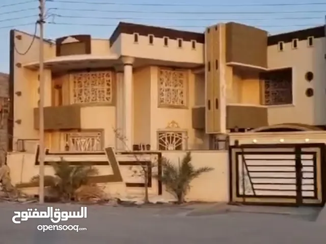 350 m2 More than 6 bedrooms Villa for Sale in Basra Al-Jazzera