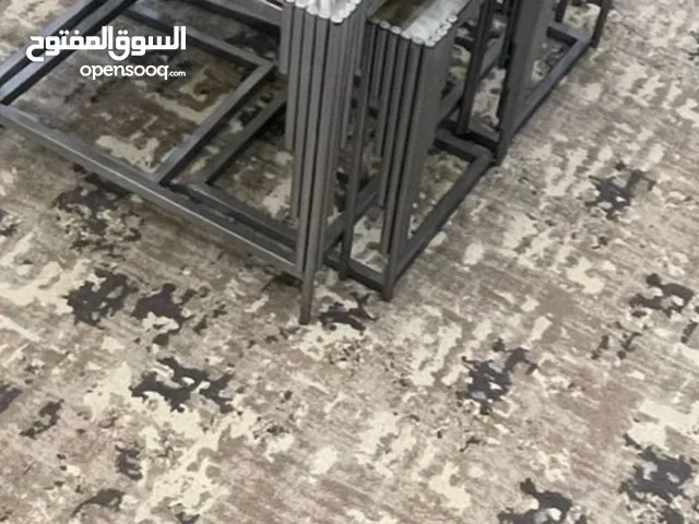 طقم طاولات وقنصل مع مراي للبيع