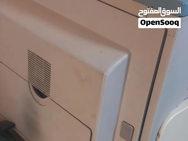 4 ماكينات تصوير وطابعة بيع واقفات