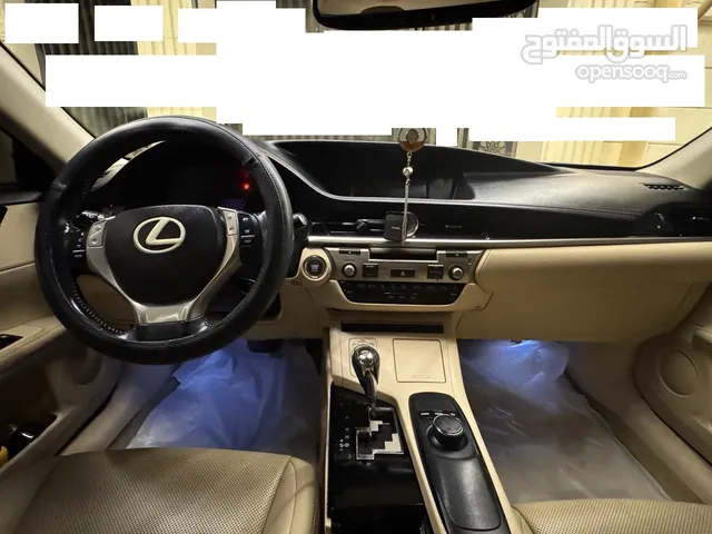 Lexus E350 2015 model for 5000 OMR