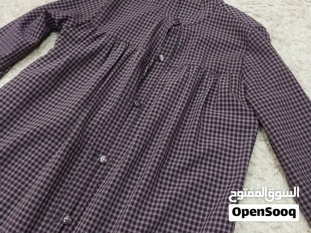 مجموعة ملابس صيفية وشتوية للبيع بأسعار رمزية استعمال بسيط جدا وحالة ممتازه