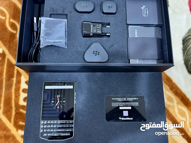 BlackBerry Porsche Design P9983 like New Dull Bundle