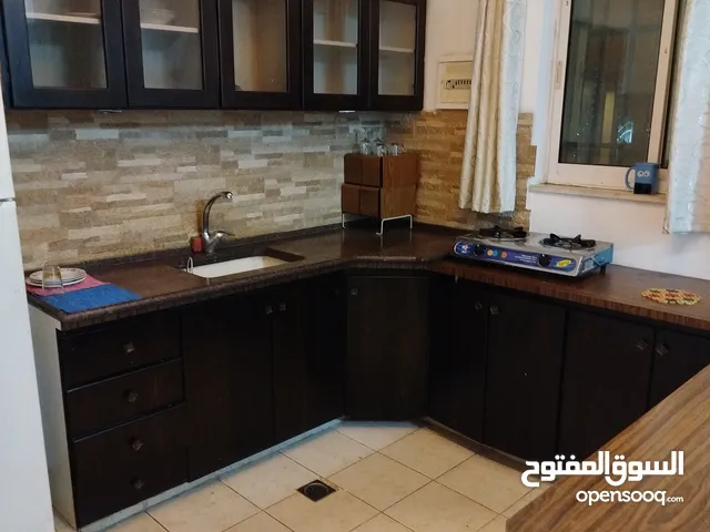 شقة للطالبات