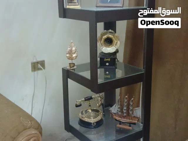 طاوله تلفزيون  وبيروا  للبيع