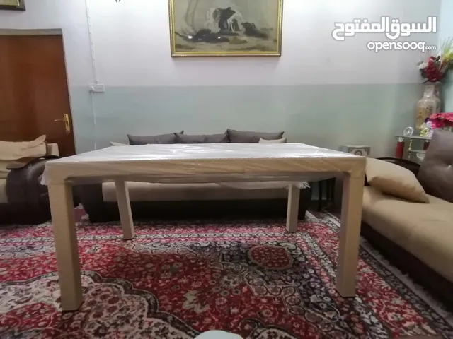 ميز عاج الاعظم