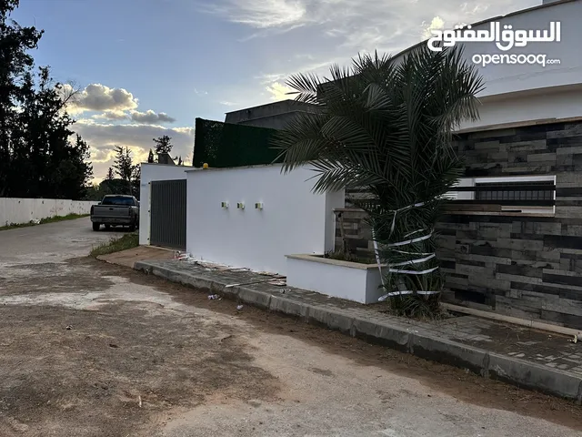 450 m2 5 Bedrooms Villa for Sale in Tripoli Salah Al-Din