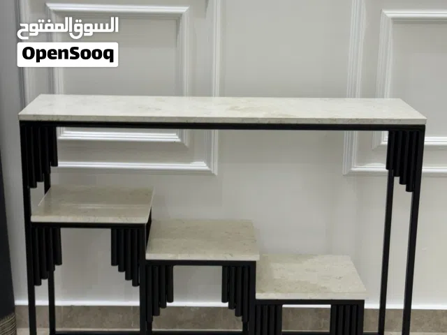 طاولة ديكور مصنوعة من الرخام