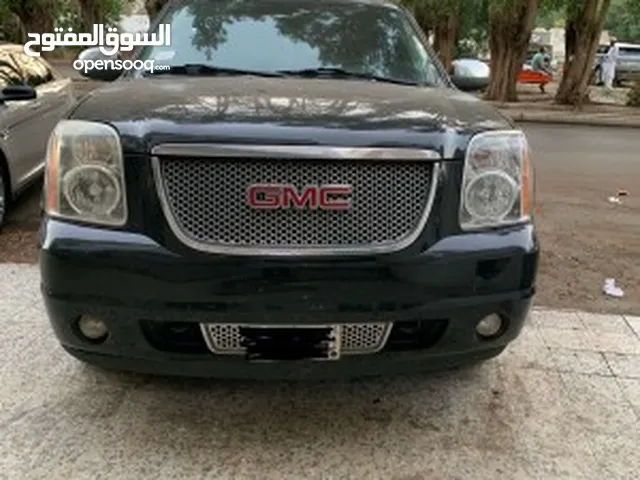 Used GMC Suburban in Jeddah