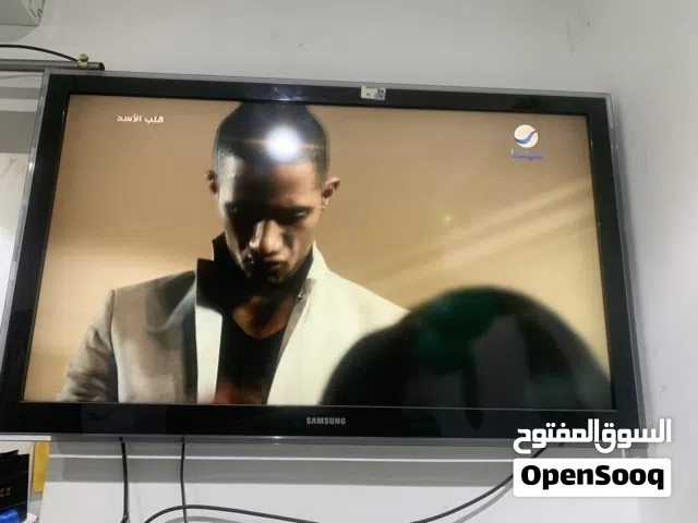 شاشة سامسونج حاله ممتازه