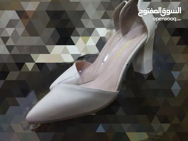 أحذية نسائية مع كعب : كعب عالي : للعرائس : مودرن تركية : أفضل الأسعار في  الأردن