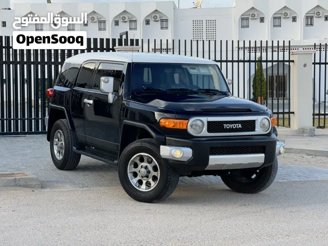 Used Toyota FJ in Al Khums