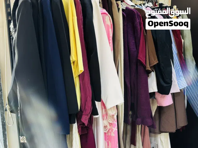 السلام عليكم محل أزياء كاجول يعلن عن بيع بضاعة للبيع